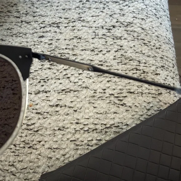 Bottega Veneta Gray Sunglasses - Picture 10 of 16